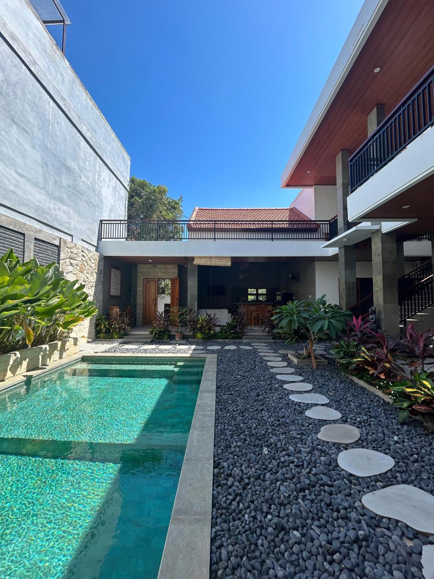 Villa Son Sun Uluwatu Buitenkant foto