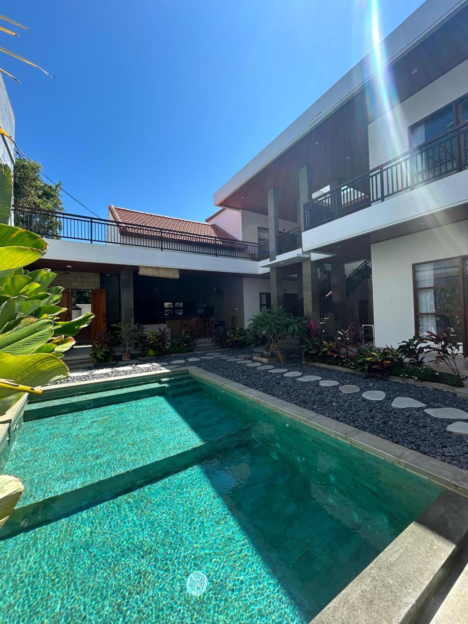 Villa Son Sun Uluwatu Buitenkant foto